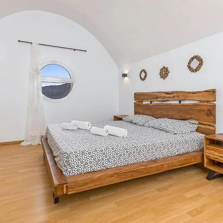 Agape Blueline By Βίλα Λίνδος